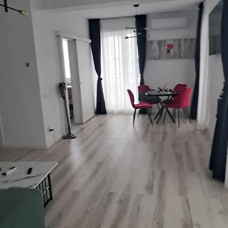 Апартамент Lumihome Крайова